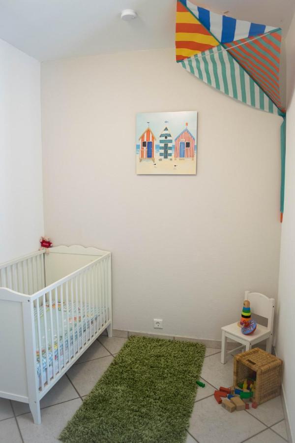 Nordic Im Deichhaus Apartment Husum  Bagian luar foto