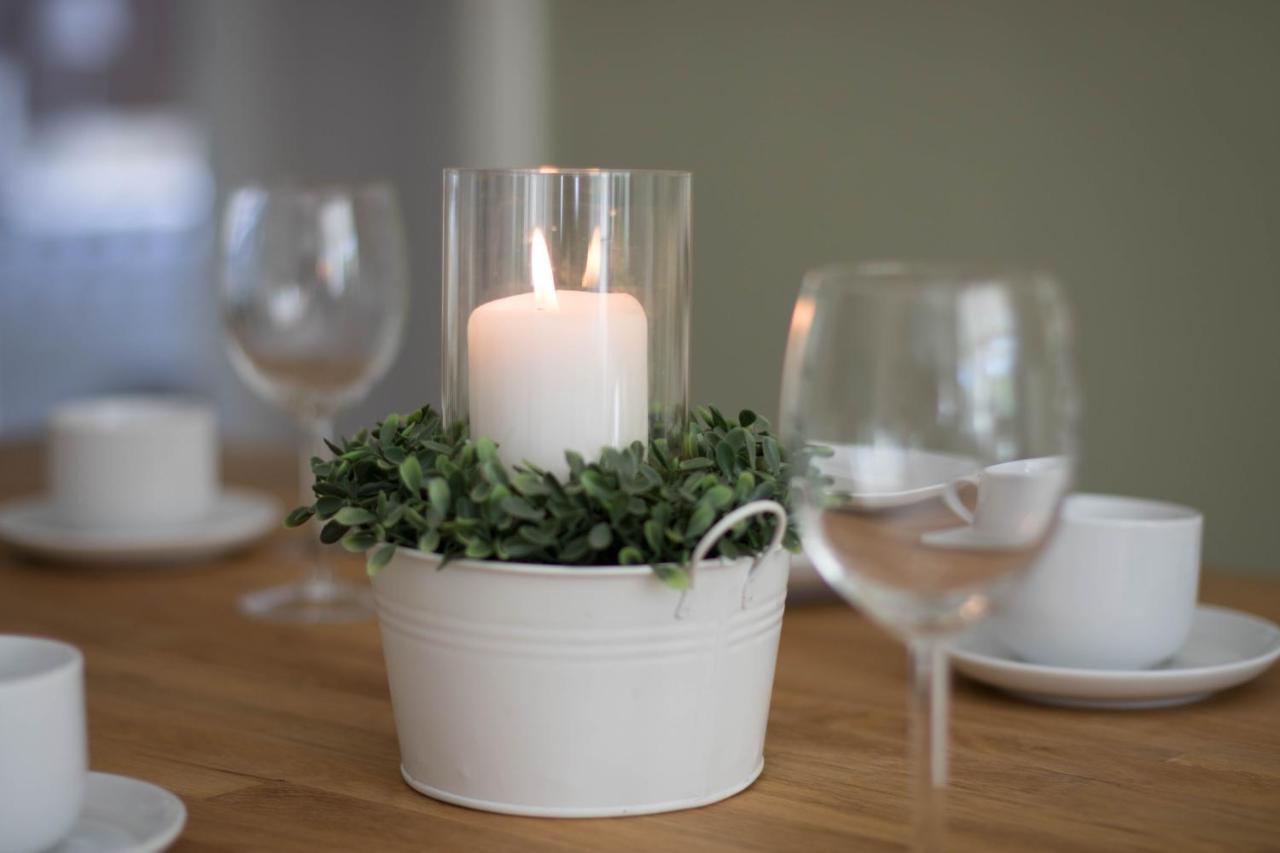 Nordic Im Deichhaus Apartment Husum  Bagian luar foto