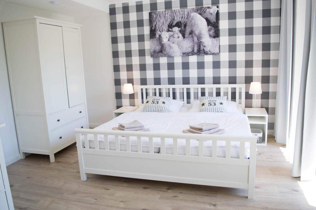 Nordic Im Deichhaus Apartment Husum  Bagian luar foto
