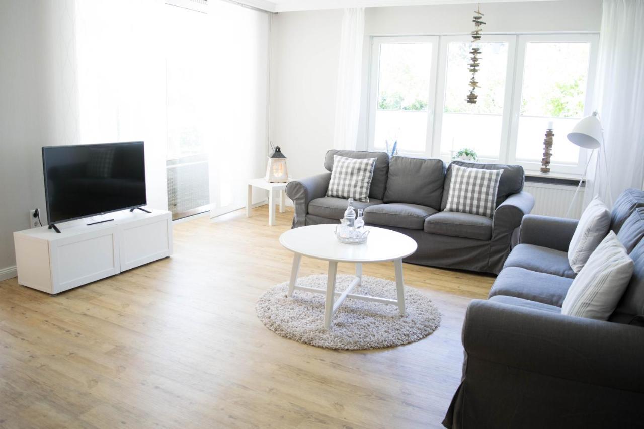 Nordic Im Deichhaus Apartment Husum  Bagian luar foto