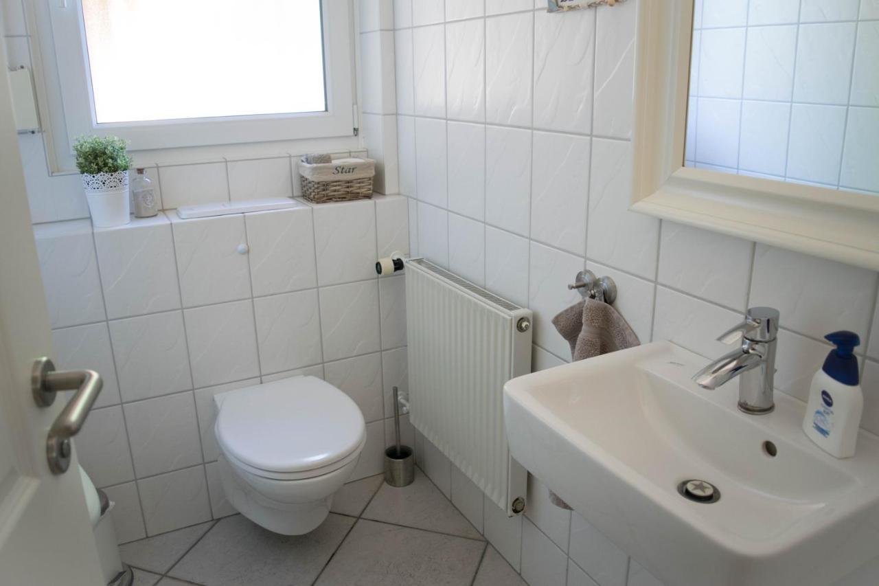 Nordic Im Deichhaus Apartment Husum  Bagian luar foto