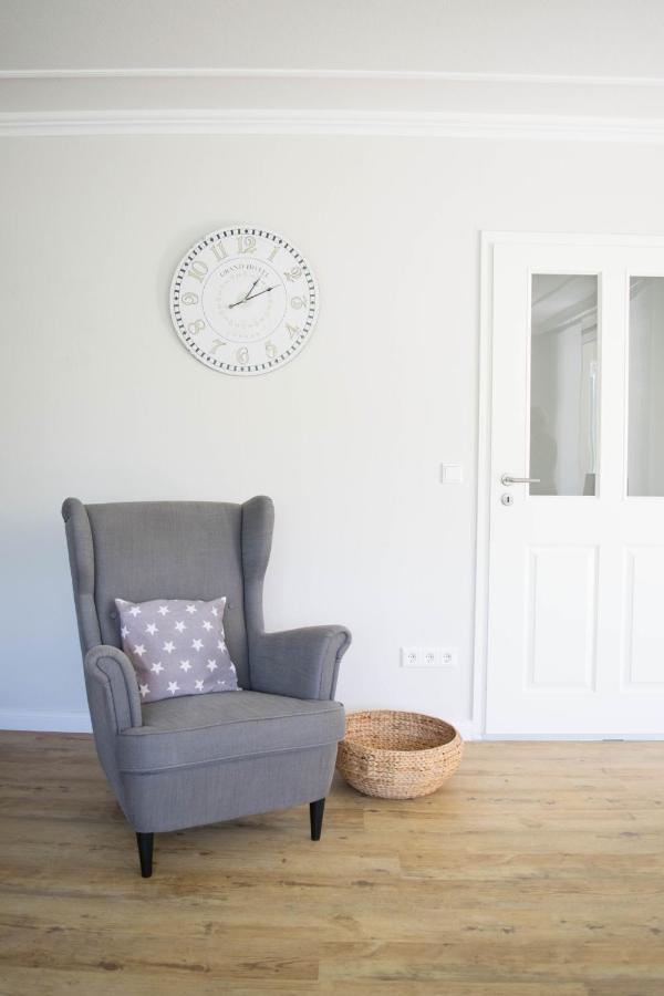 Nordic Im Deichhaus Apartment Husum  Bagian luar foto